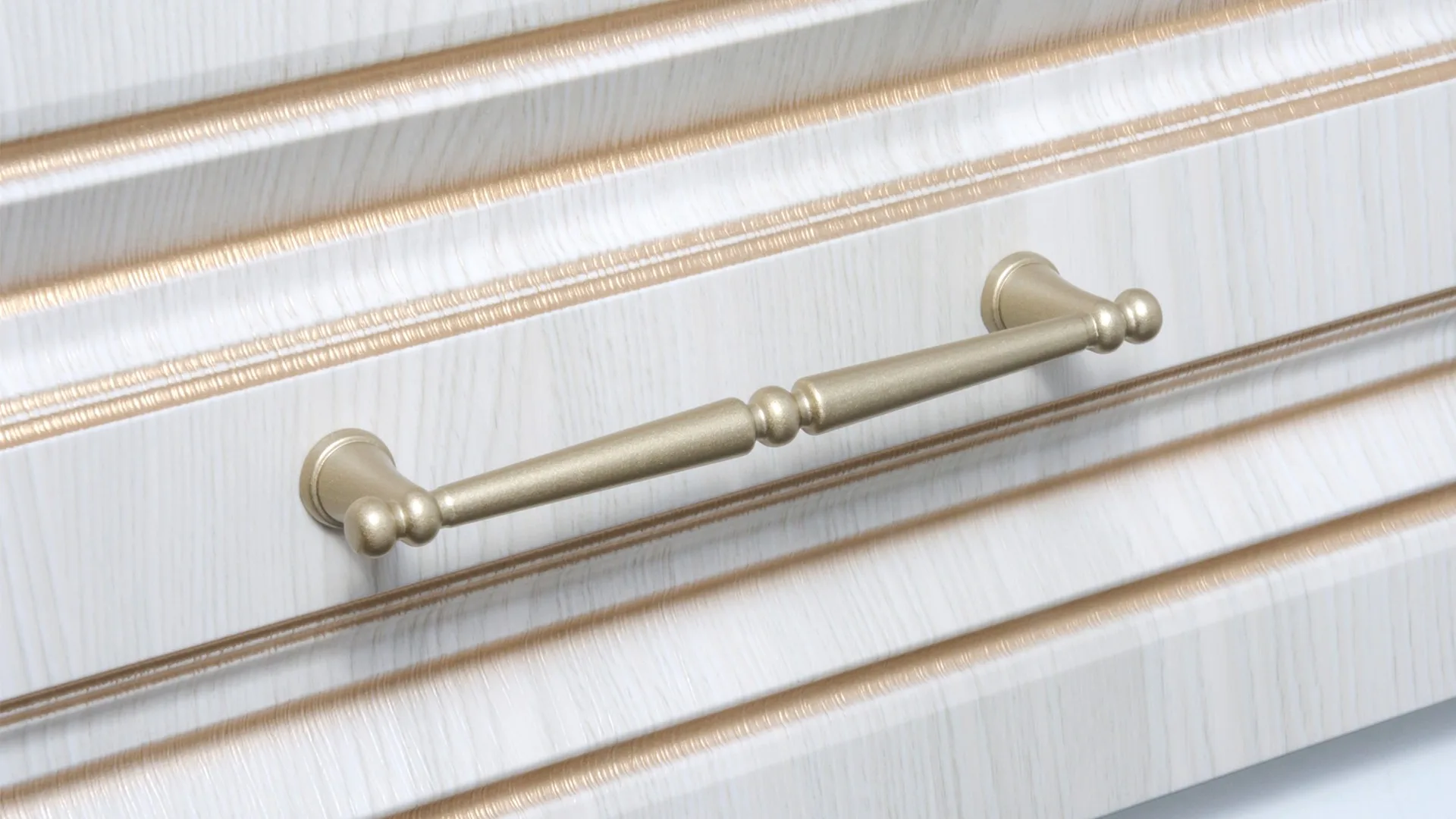 Мебельная ручка DOLCE RS530RCHMP.1/128