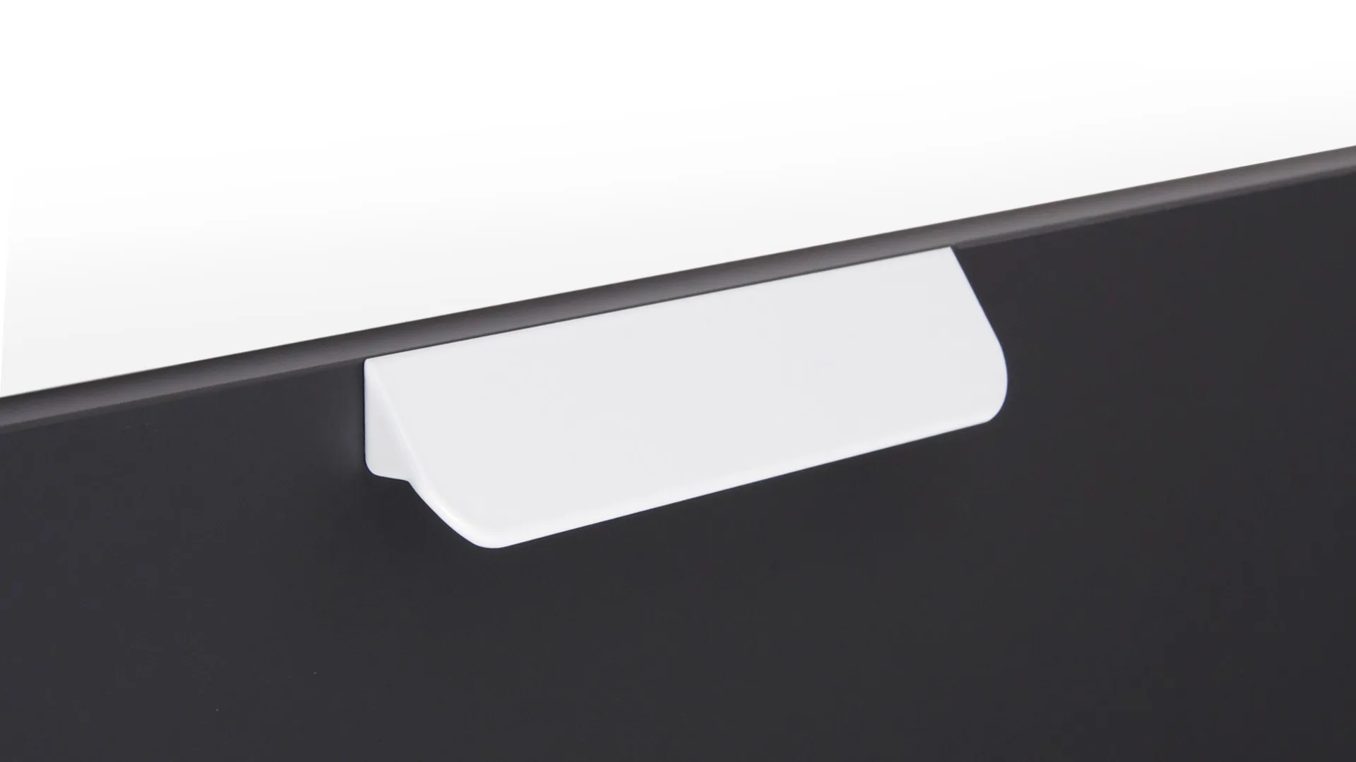 Мебельная ручка TICK RS156W.3/96