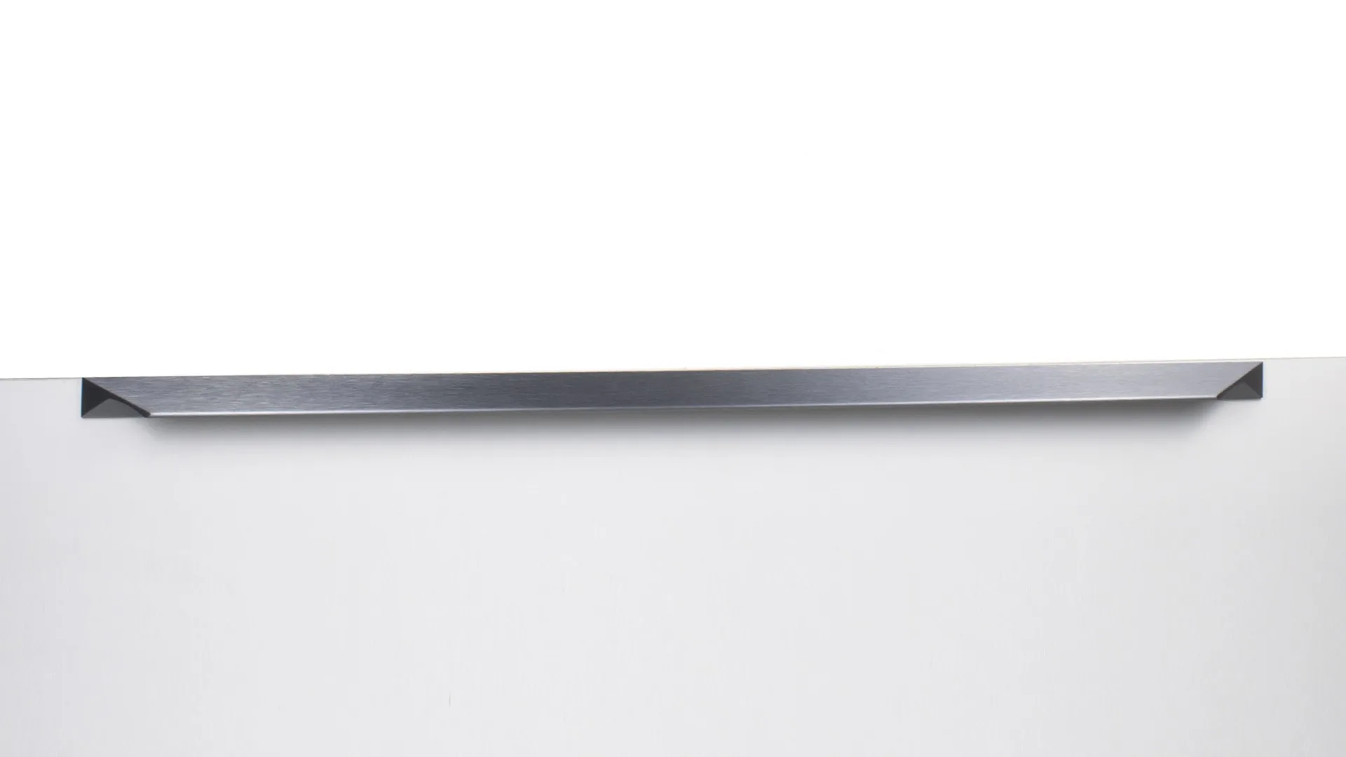 Мебельная ручка RICK RS157BGR.3/512