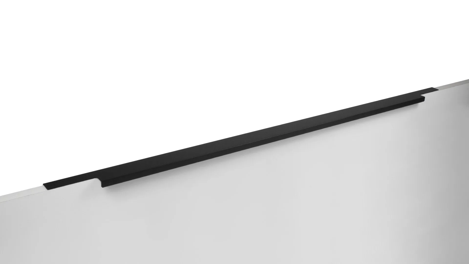 Мебельная ручка RAY 2.0 RT809BL.1/832/900
