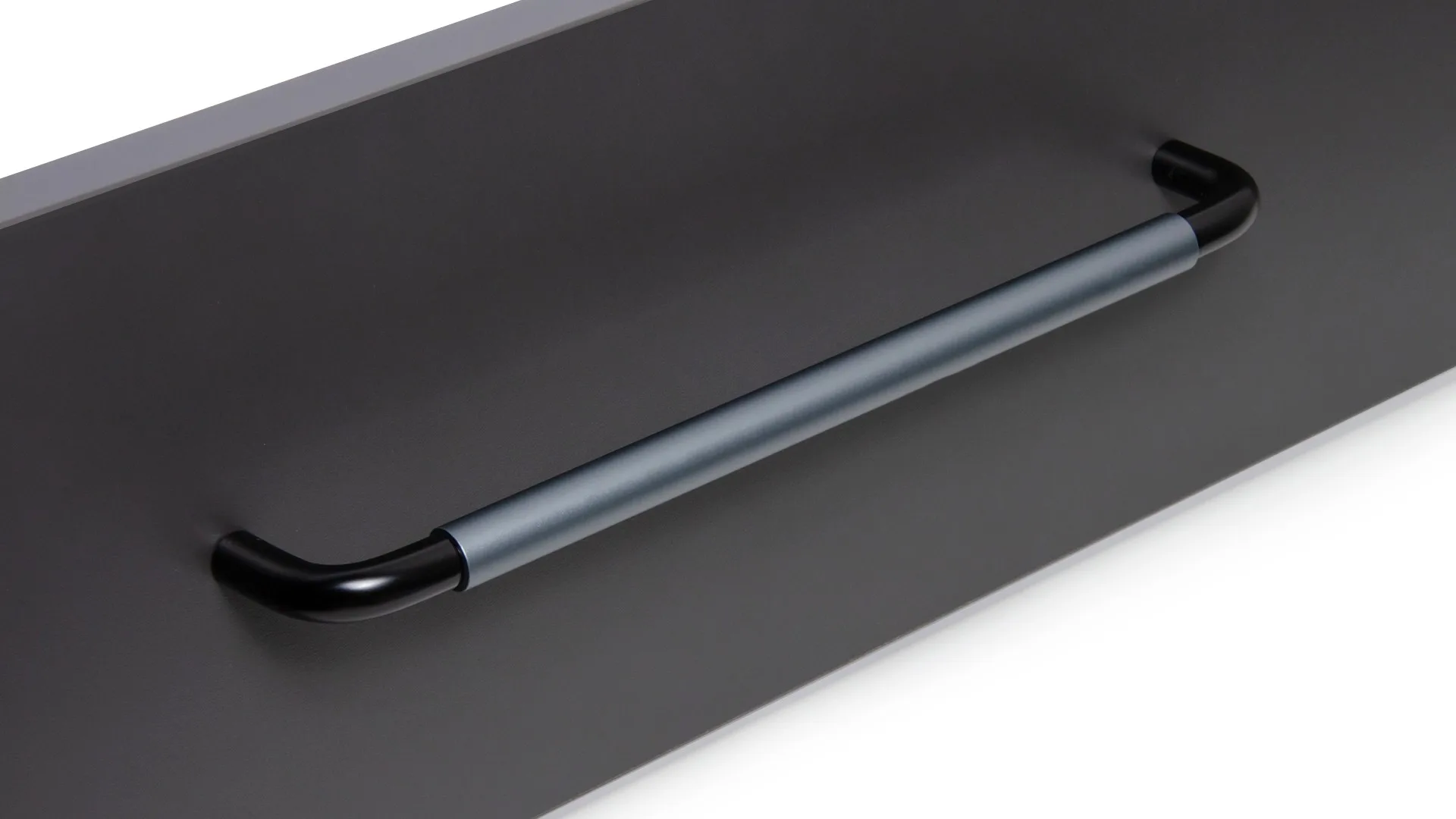 Мебельная ручка SLOT RS048BL/GR.4/224