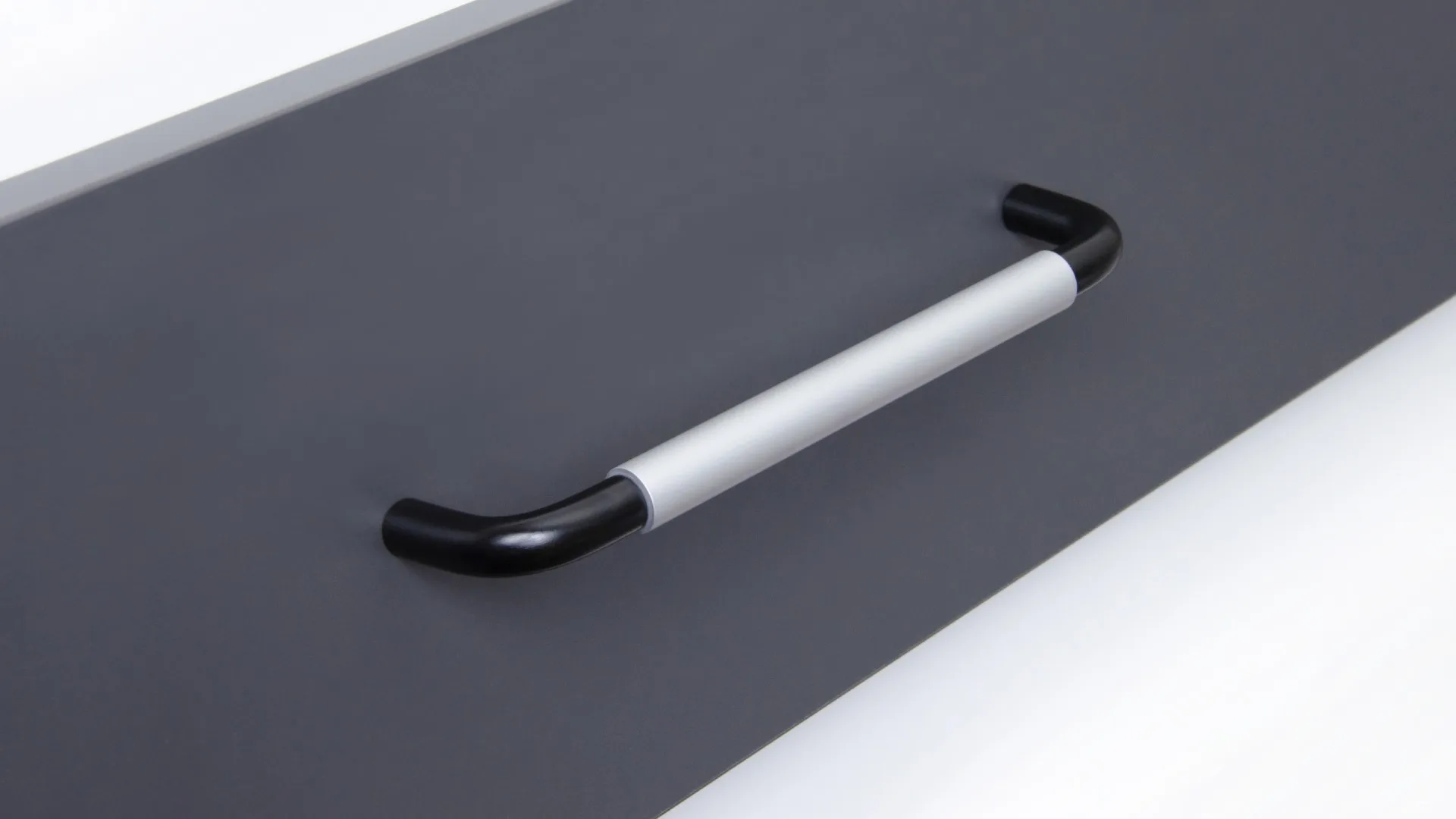 Мебельная ручка SLOT RS048BL/SC.4/160