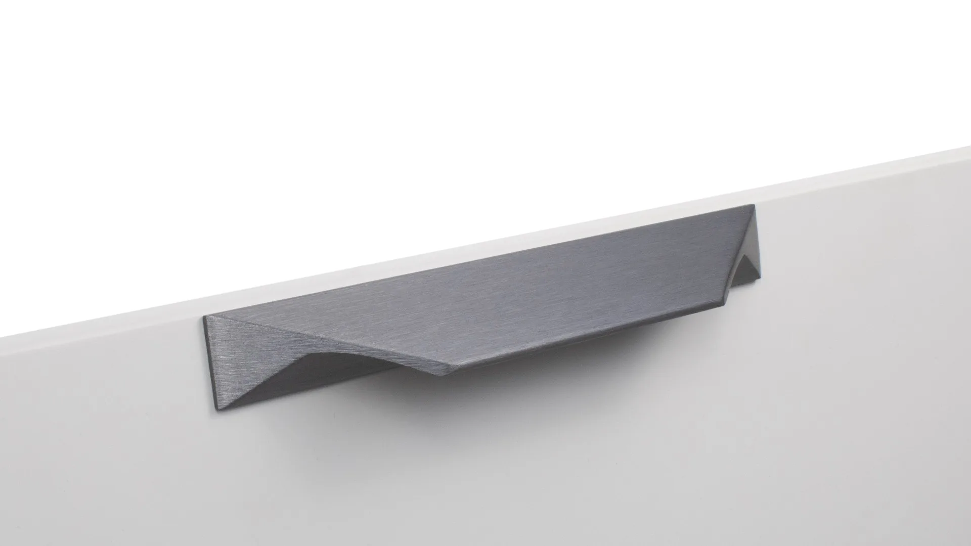 Мебельная ручка RICK RS157BGR.3/96