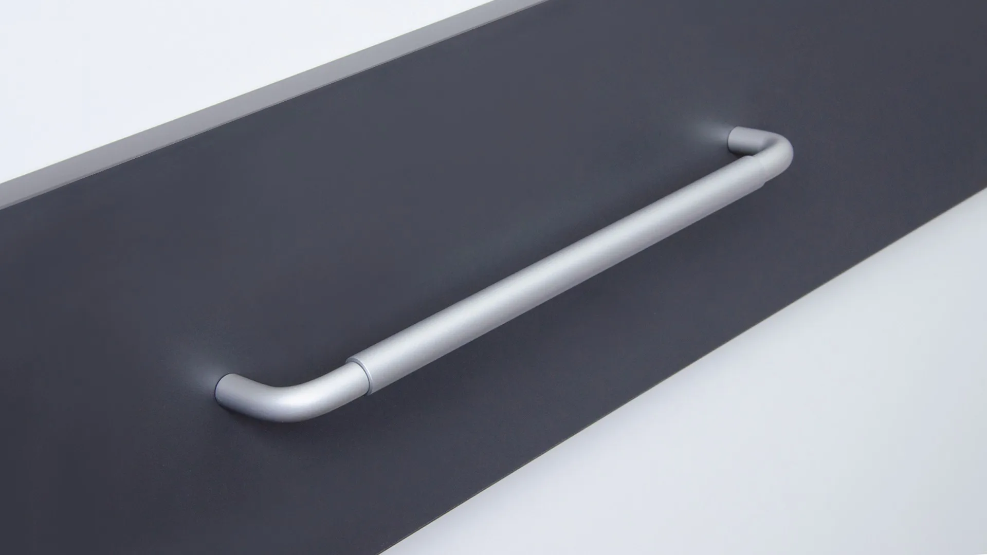 Мебельная ручка SLOT RS048SC/SC.4/224