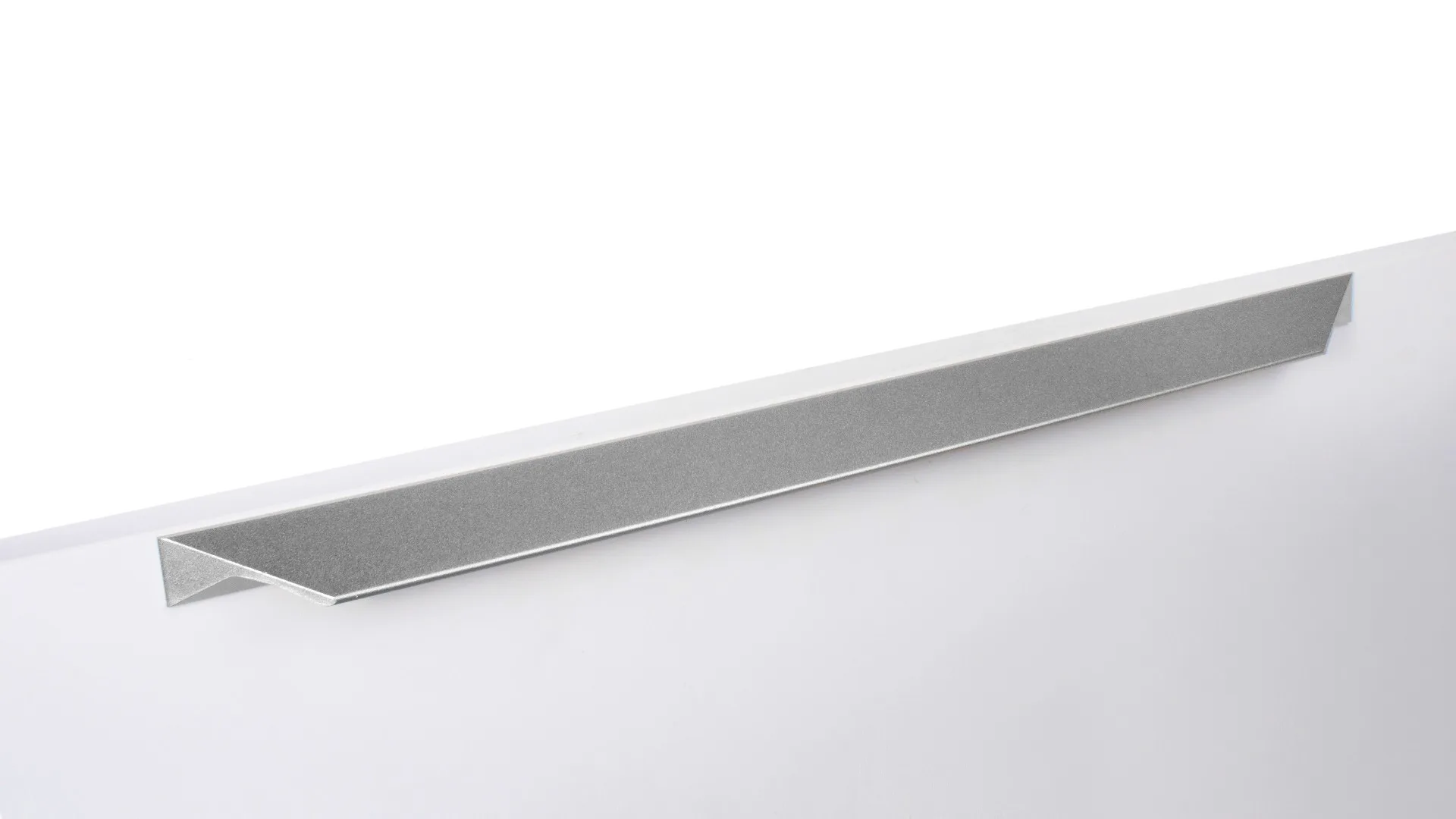 Мебельная ручка RICK RS157SC.3/320