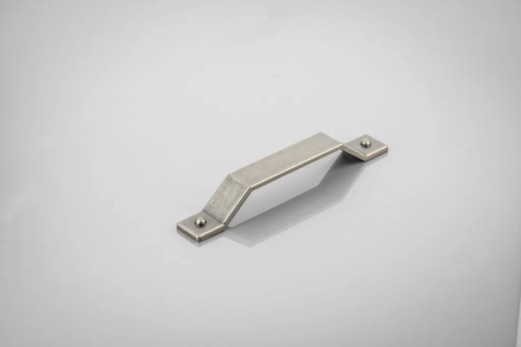 Ручка мебельная STEP L-160мм, античное серебро