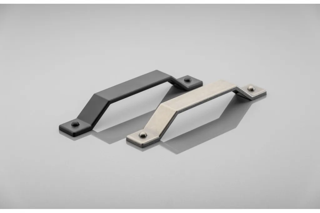 Ручка мебельная STEP L-160мм, черный матовый